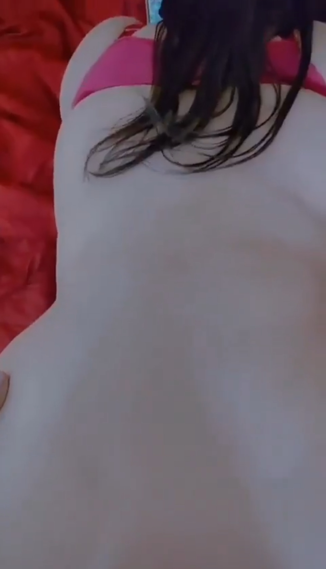 كحبة عراقية تناج وهية تلعب لودو